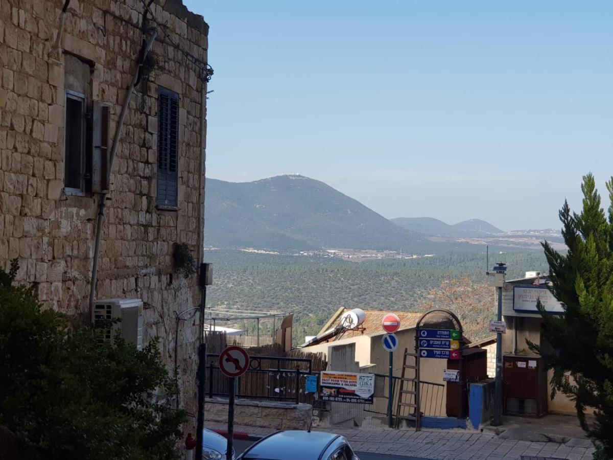 דירת נופש בוטיק - נוף לרבי שמעון Apartment Safed Exterior foto