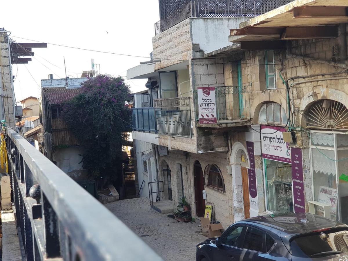 דירת נופש בוטיק - נוף לרבי שמעון Apartment Safed Exterior foto